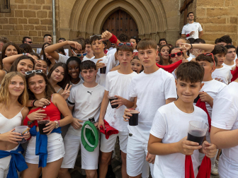 Fotos del cohete de fiestas de Artajona 2023.