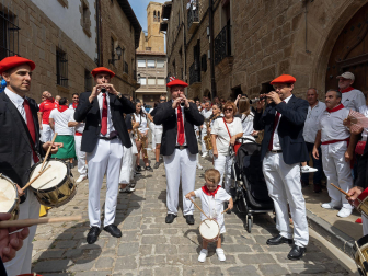 Fotos del cohete de fiestas de Artajona 2023.