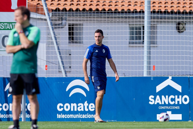 A: J.P. Urdíroz
F: 07-09-2023
P: Unai García
L: Pamplona
T: Instalaciones de Osasuna en Tajonar. Futbol. Entrenamiento Primer Equipo.