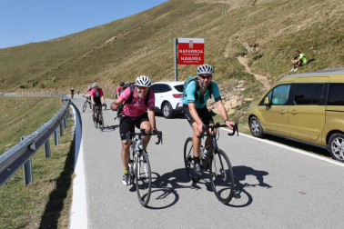 Fotos de la 14ª de la Vuelta Ciclista a España a su paso por Navarra.