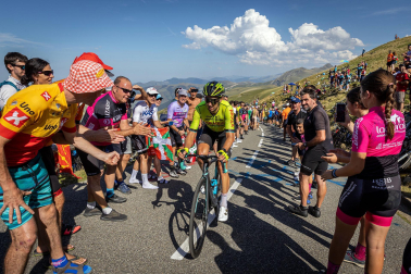 Fotos de la 14ª etapa de la Vuelta a su paso por Navarra