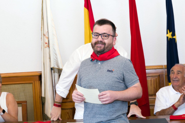 Imágenes del cohete de las fiestas de Fitero