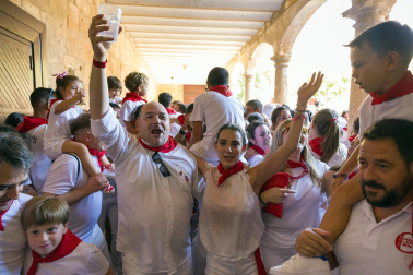 Imágenes del cohete de las fiestas de Fitero