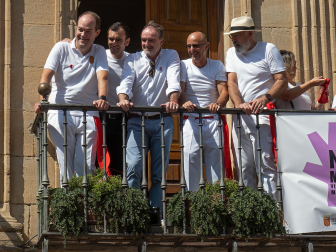 Fotos del cohete de las fiestas de Viana