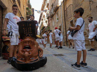 Fotos del cohete de las fiestas de Viana