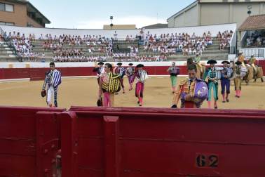 Imágenes de la novillada de las fiestas de Peralta