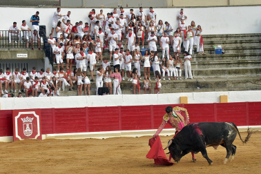 Imágenes de la novillada de las fiestas de Peralta
