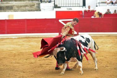 Imágenes de la novillada de las fiestas de Peralta