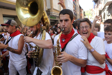 Fotos del cohete e inicio de las fiestas de Sangüesa