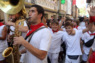 Fotos del cohete e inicio de las fiestas de Sangüesa