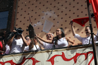 Fotos del cohete e inicio de las fiestas de Sangüesa