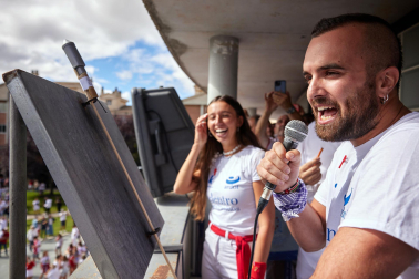 Fotos del cohete de fiestas de Zizur Mayor 2023.