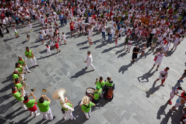 Fotos del cohete de fiestas de Zizur Mayor 2023.