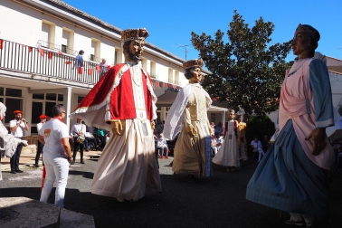 Fotos de la celebración del Día de los Mayores en fiestas de Sangüesa. /