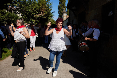 Aperitivos, bailes y misa en el día grande de las fiestas de Alsasua