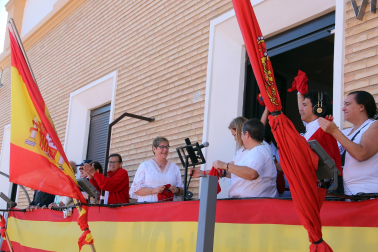 Inicio festivo en Cortes.