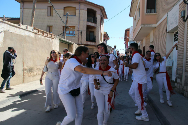 Inicio festivo en Cortes.