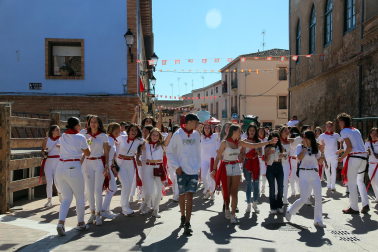 Inicio festivo en Cortes.