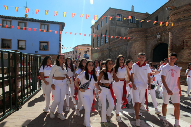 Inicio festivo en Cortes.