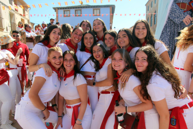 Inicio festivo en Cortes.