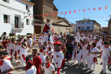 Inicio festivo en Cortes.