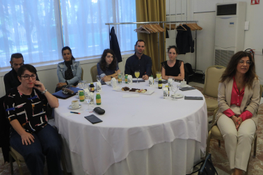 Asistentes al desayuno empresarial con María Iraburu, rectora de la Universidad de Navarra