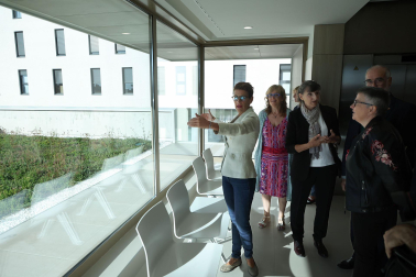 Fotos de la presentación del nuevo centro de salud de Ardoi.