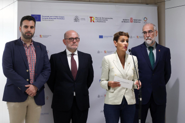 Fotos de la presentación del nuevo centro de salud de Ardoi.