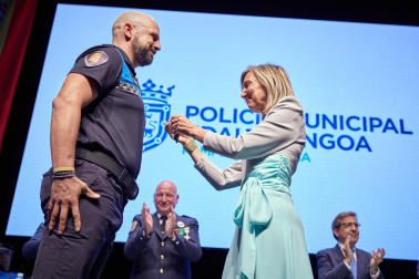 Fotos de los actos con motivo de la festividad de San Miguel, patrón de la Policía Municipal de Pamplona.