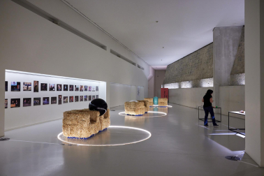 Fotos de la exposición con las obras seleccionadas en los Encuentros.