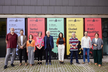 Fotos de la exposición con las obras seleccionadas en los Encuentros.