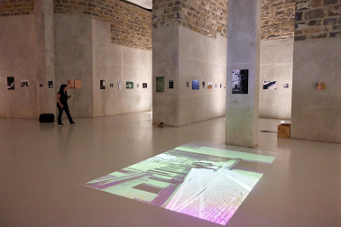 Fotos de la exposición con las obras seleccionadas en los Encuentros.