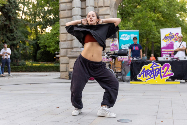 Actuaciones del festival de arte y cultura urbana Atrapa-2 en el Bosquecillo