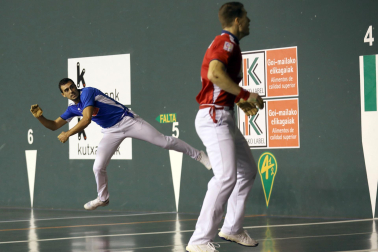 Partido del Cuatro y Medio en Aoiz entre Artola y Agirre