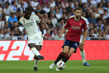 Jugadas del encuentro de la Jornada 9 de LaLiga EA Sports entre rojillos y merengues disputado en el Santiago Bernabéu