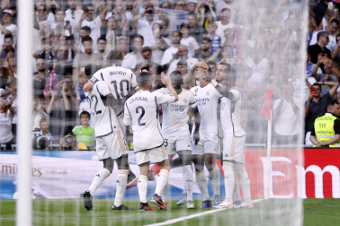 Jugadas del encuentro de la Jornada 9 de LaLiga EA Sports entre rojillos y merengues disputado en el Santiago Bernabéu