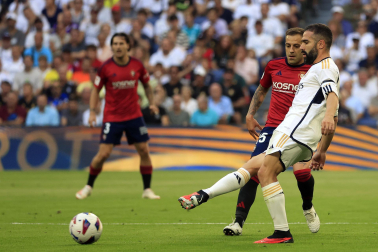 Jugadas del encuentro de la Jornada 9 de LaLiga EA Sports entre rojillos y merengues disputado en el Santiago Bernabéu