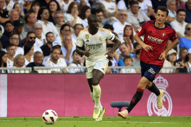 Jugadas del encuentro de la Jornada 9 de LaLiga EA Sports entre rojillos y merengues disputado en el Santiago Bernabéu