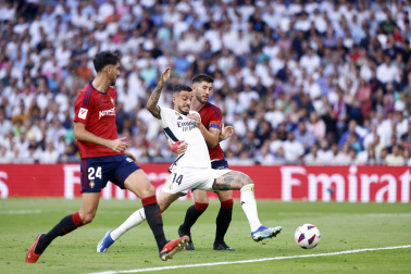 Jugadas del encuentro de la Jornada 9 de LaLiga EA Sports entre rojillos y merengues disputado en el Santiago Bernabéu