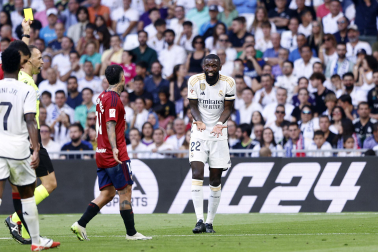 Jugadas del encuentro de la Jornada 9 de LaLiga EA Sports entre rojillos y merengues disputado en el Santiago Bernabéu