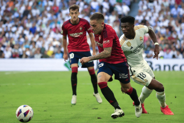 Jugadas del encuentro de la Jornada 9 de LaLiga EA Sports entre rojillos y merengues disputado en el Santiago Bernabéu
