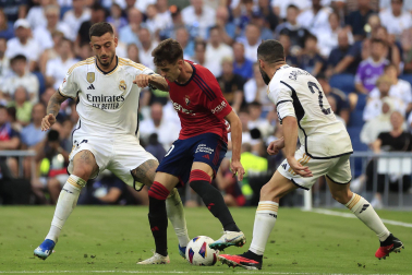 Jugadas del encuentro de la Jornada 9 de LaLiga EA Sports entre rojillos y merengues disputado en el Santiago Bernabéu