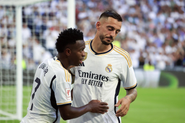 Jugadas del encuentro de la Jornada 9 de LaLiga EA Sports entre rojillos y merengues disputado en el Santiago Bernabéu