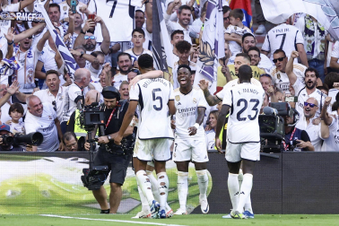 Jugadas del encuentro de la Jornada 9 de LaLiga EA Sports entre rojillos y merengues disputado en el Santiago Bernabéu