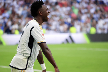 Jugadas del encuentro de la Jornada 9 de LaLiga EA Sports entre rojillos y merengues disputado en el Santiago Bernabéu