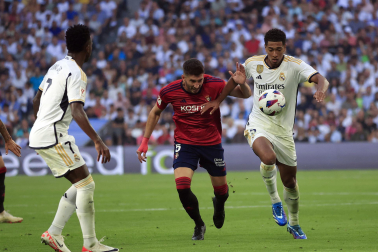 Jugadas del encuentro de la Jornada 9 de LaLiga EA Sports entre rojillos y merengues disputado en el Santiago Bernabéu
