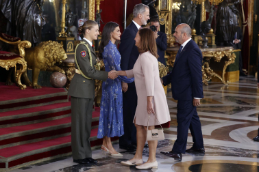 Recepción de los reyes en el Palacio Real, a la que este año se ha sumado la princesa Leonor.
