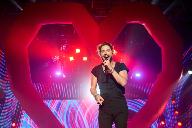 Fotos del concierto de Manuel Carrasco en el Navarra Arena. /