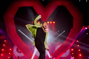 Fotos del concierto de Manuel Carrasco en el Navarra Arena. /