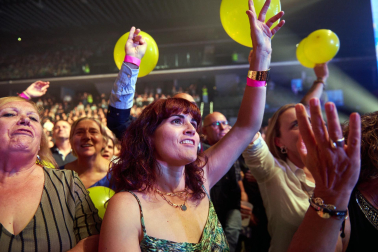 Fotos del concierto de Manuel Carrasco en el Navarra Arena. /